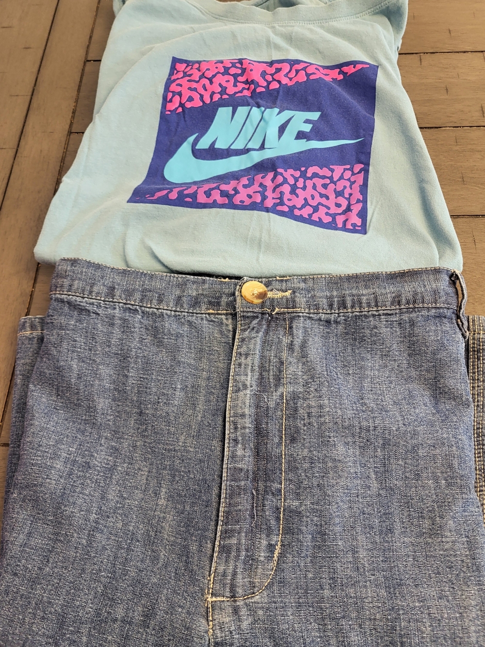 Nike mint Green Shirt AND Liz & Me Denim shorts, Size 26!!!